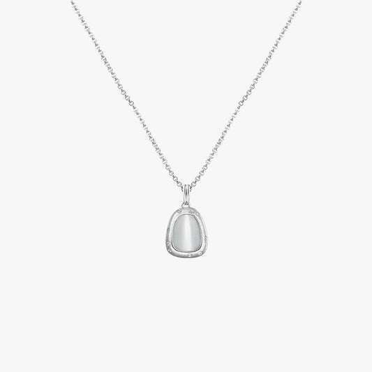 Cat’s Eye Glass Necklace