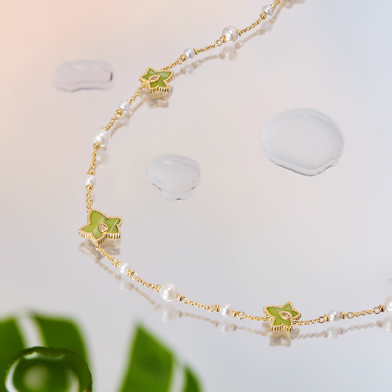 Lola Rose x AHALOLO Ivy Collection Green Calcite Necklace, 5-leaf motif