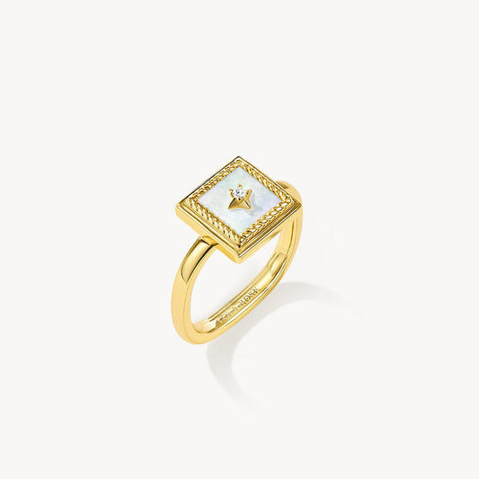 Gallery Mother-of-Pearl Stud Ring